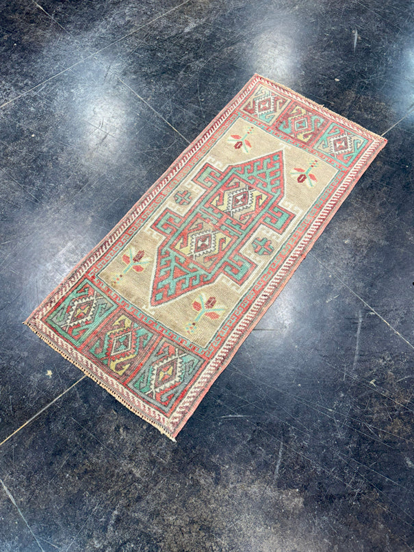 Turkish Mini Rug Oriental Hand Knotted Vintage Rug 1'7" x 3'7" #17889