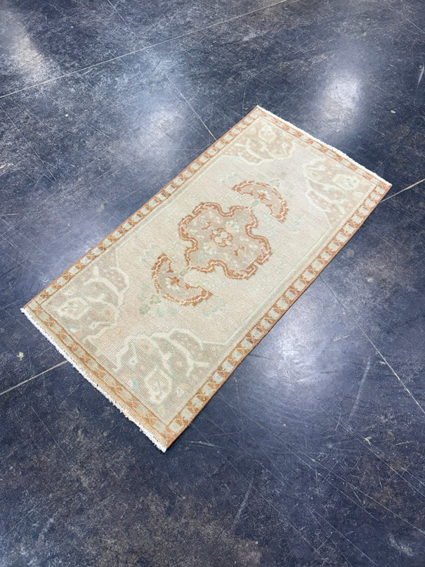 Turkish Mini Rug Oriental Hand Knotted Vintage Rug 1'7" x 3' #17928