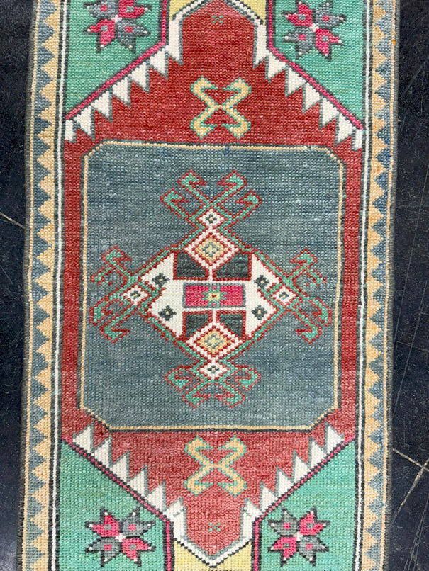 Turkish Mini Rug Oriental Hand Knotted Vintage Rug 1'5" x 2'6" #17063
