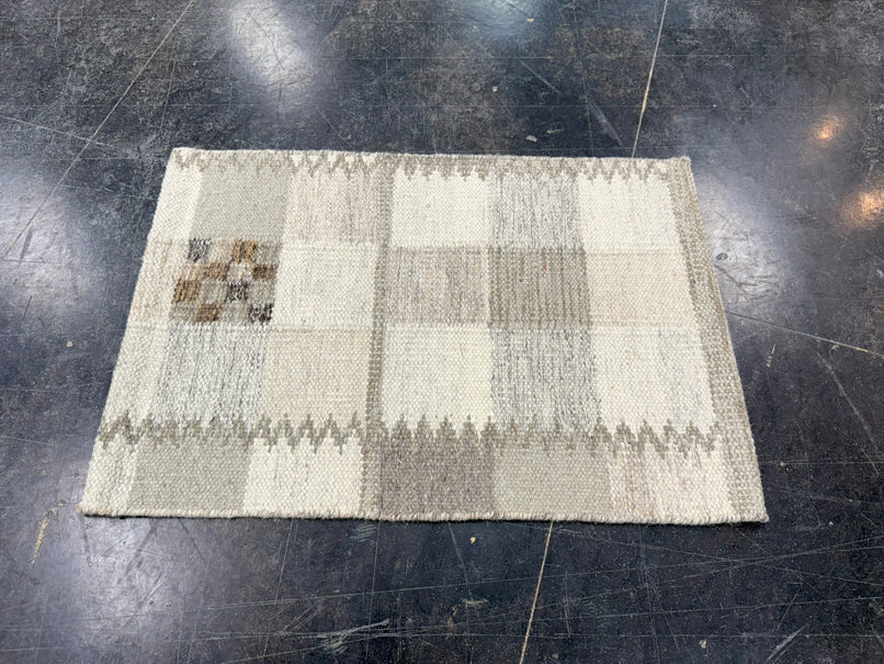 Kilim Oriental Handmade Flatweave 2' x 2'11" #17024