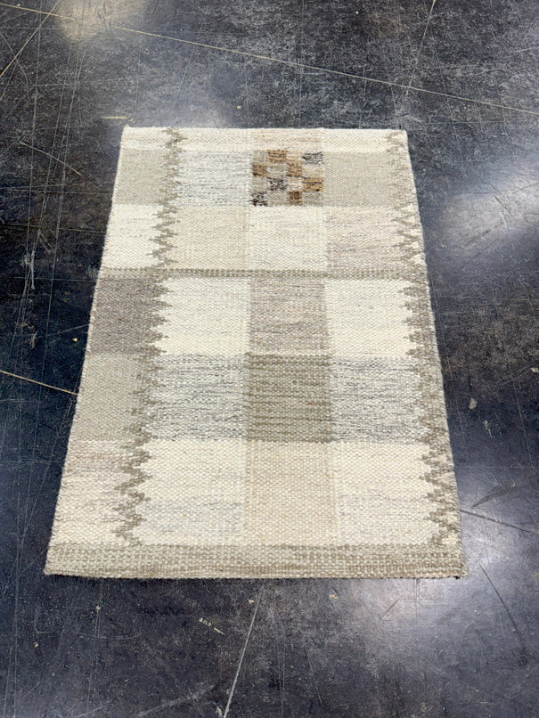 Kilim Oriental Handmade Flatweave 2' x 2'11" #17024