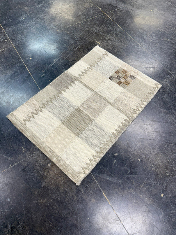 Kilim Oriental Handmade Flatweave 2' x 2'11" #17024