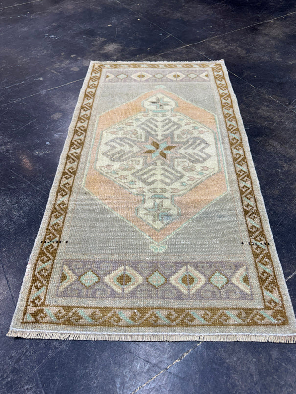 Turkish Yastik Rug 1'9" x 3'3" #24195
