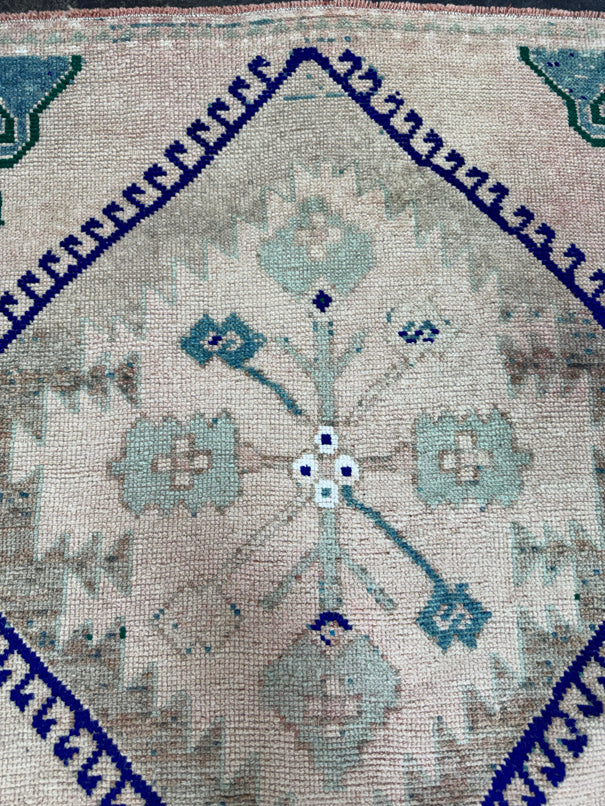 Turkish Yastik Rug 2'1" x 2'5" #24194