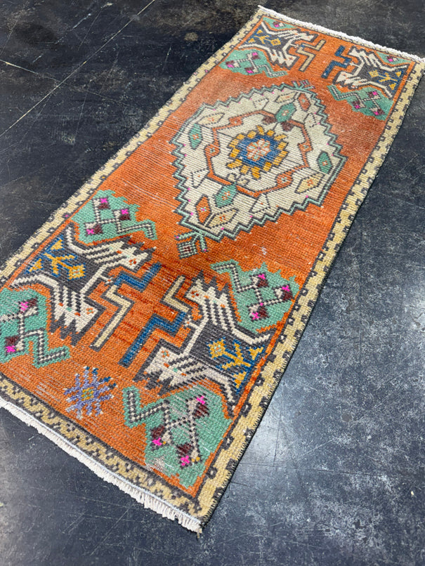 Turkish Yastik Rug 1'5" x 3'4" #24187