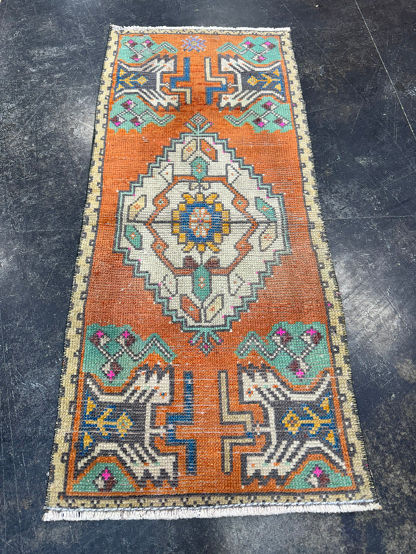 Turkish Yastik Rug 1'5" x 3'4" #24187