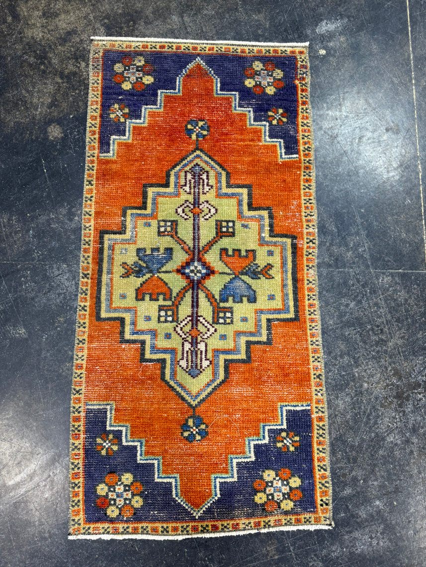 Turkish Yastik Rug 1'7" x 3'3" #24178