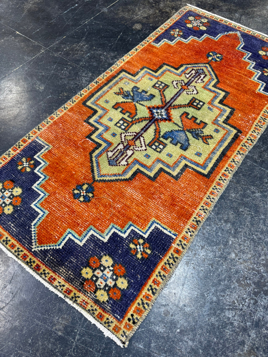 Turkish Yastik Rug 1'7" x 3'3" #24178
