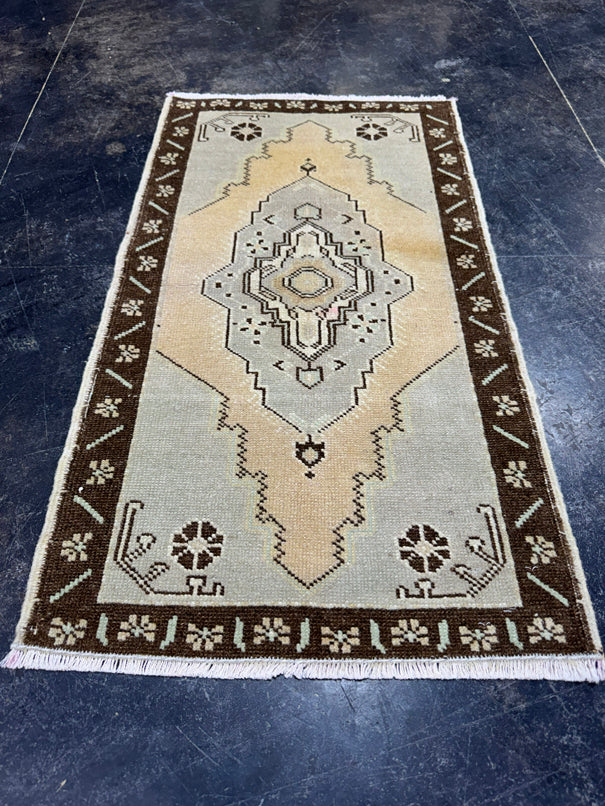 Turkish Yastik Rug 1'8" x 3' #24177