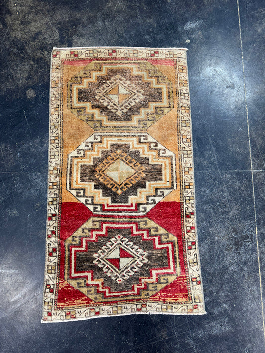 Turkish Yastik Rug 1'8" x 3' #24182