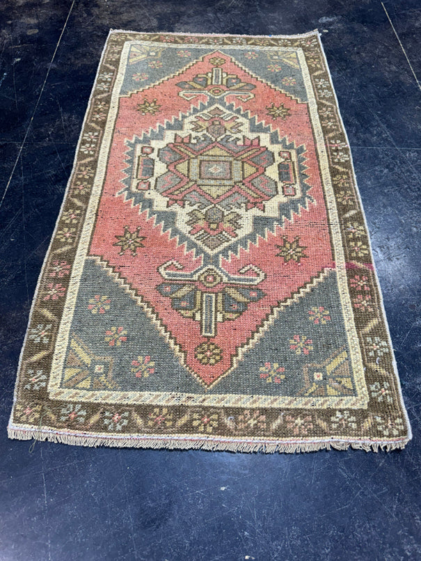 Turkish Yastik Rug 1'11" x 3'5" #24181