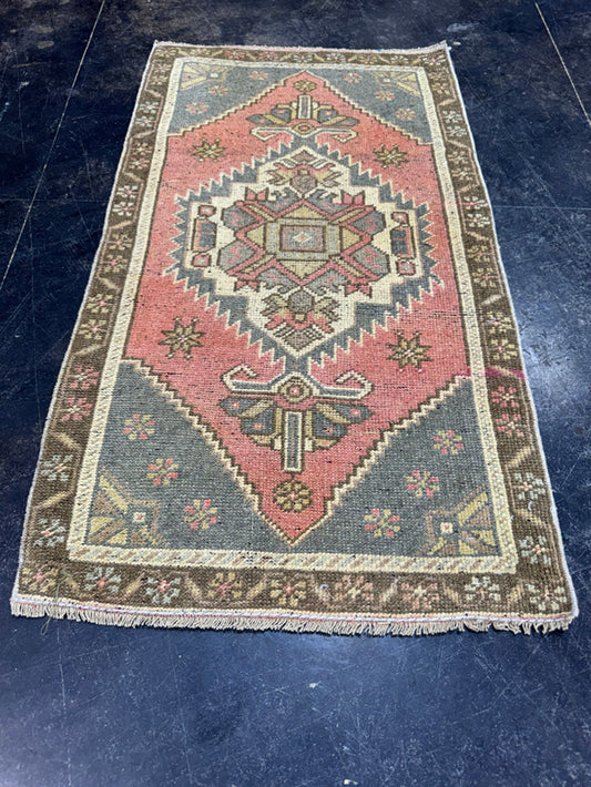 Turkish Yastik Rug 1'11" x 3'5" #24181