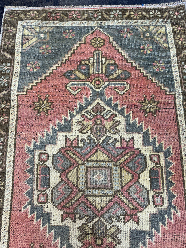 Turkish Yastik Rug 1'11" x 3'5" #24181