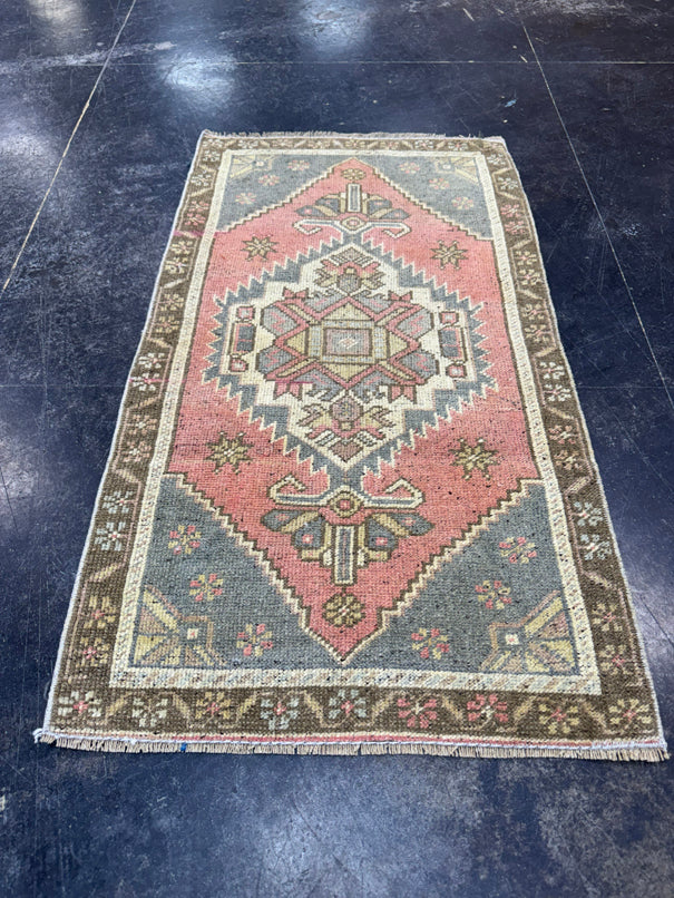 Turkish Yastik Rug 1'11" x 3'5" #24181