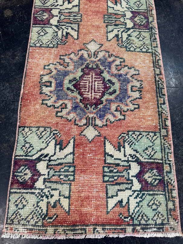 Turkish Yastik Rug 1'6" x 2'9" #24157