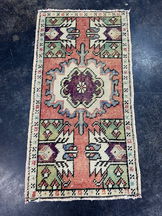 Turkish Yastik Rug 1'7" x 2'11" #24159