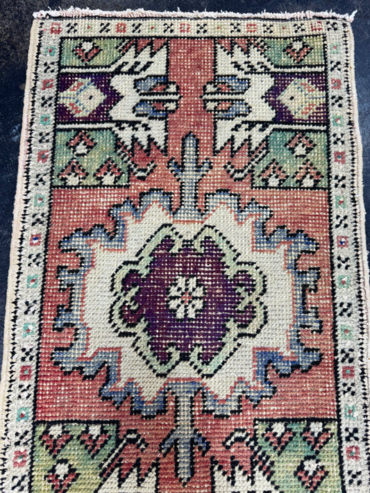 Turkish Yastik Rug 1'7" x 2'11" #24159