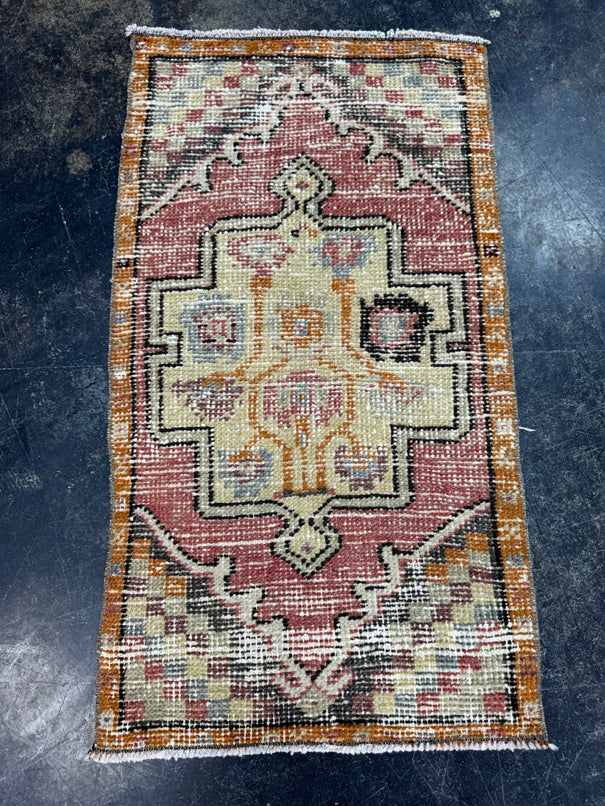 Turkish Yastik Rug 1'7" x 2'10" #24152