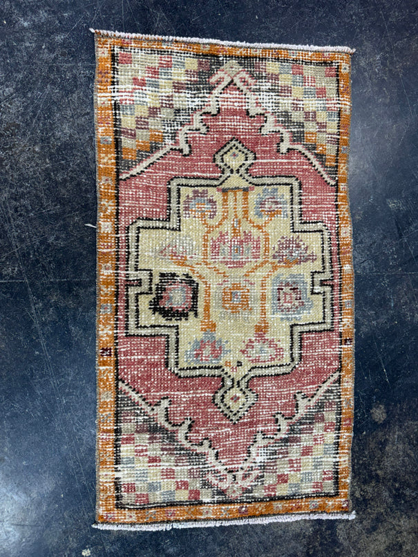 Turkish Yastik Rug 1'7" x 2'10" #24152