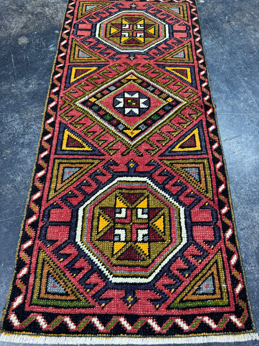 Turkish Yastik Rug 1'5" x 3'2" #24153