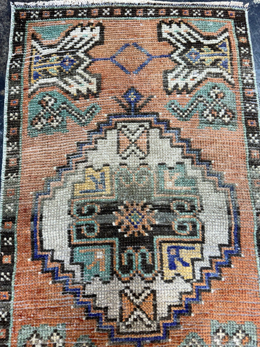Turkish Yastik Rug 1'5" x 2'10" #24154