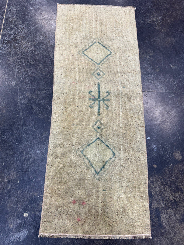 Turkish Yastik Rug 1'3" x 3'4" #24132