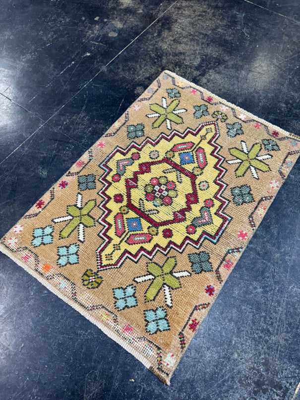 Turkish Yastik Rug 1'8" x 2'6" #24126
