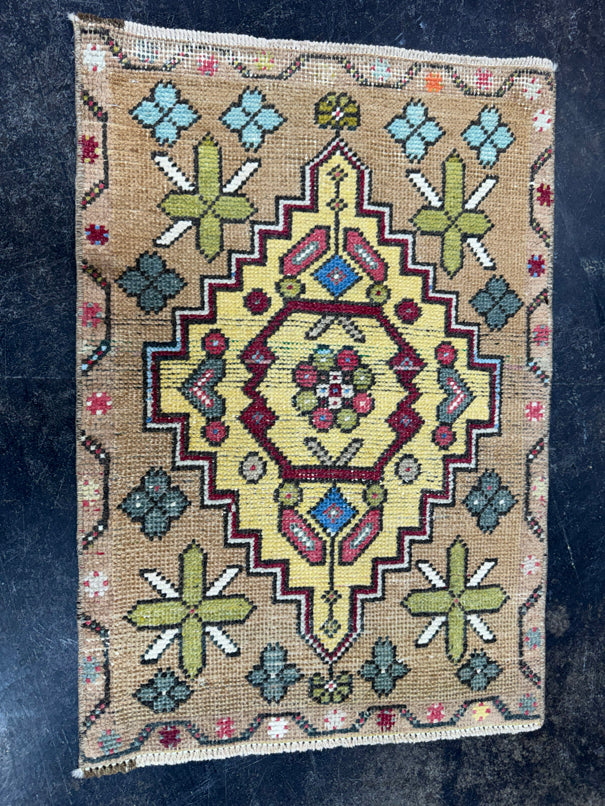 Turkish Yastik Rug 1'8" x 2'6" #24126