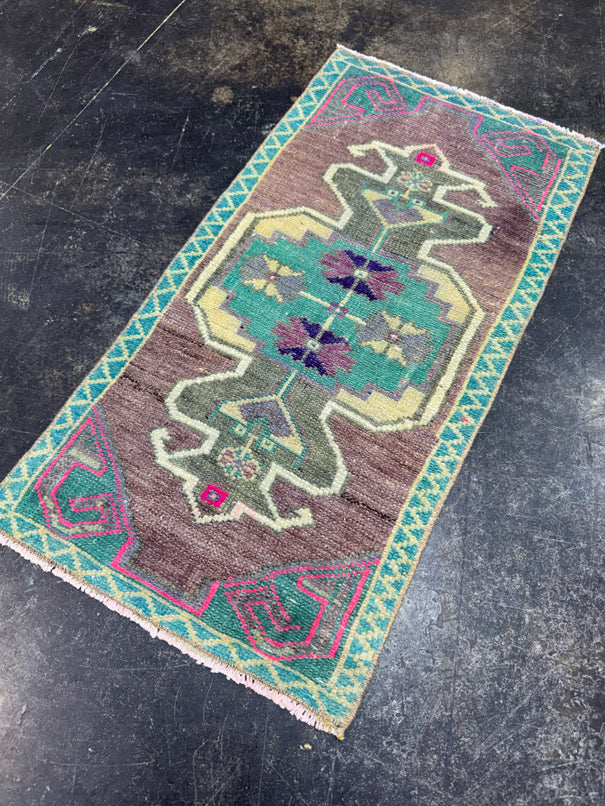 Turkish Yastik Rug 1'4" x 2'8" #24128