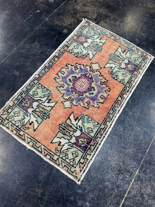 Turkish Yastik Rug 1'8" x 2'9" #24115