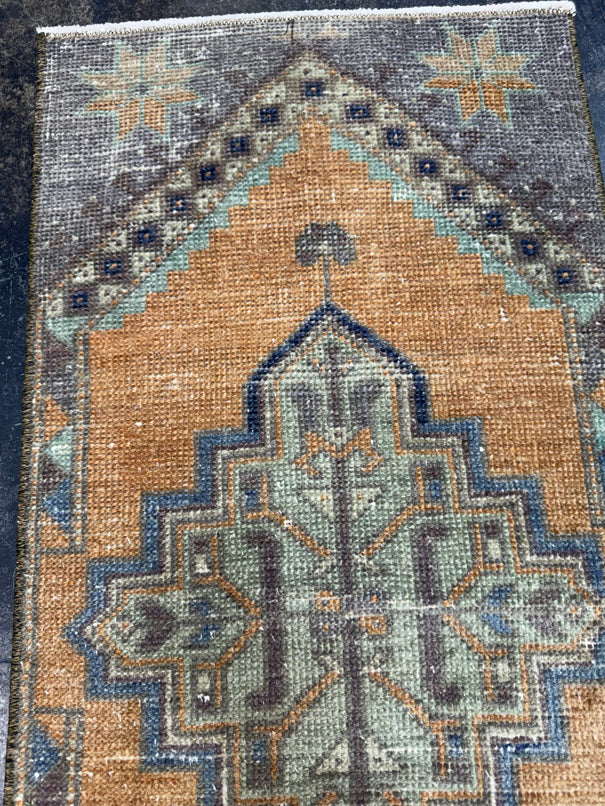 Turkish Yastik Rug 1'5" x 3'1" #24094