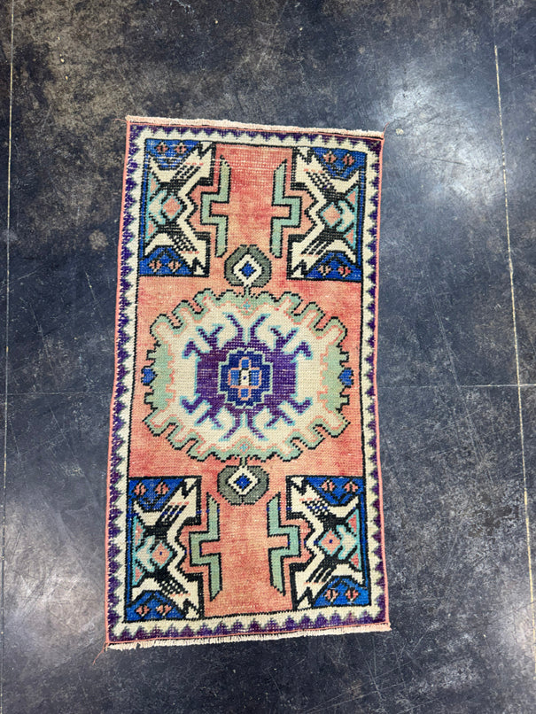 Turkish Yastik Rug 1'7" x 3' #24093