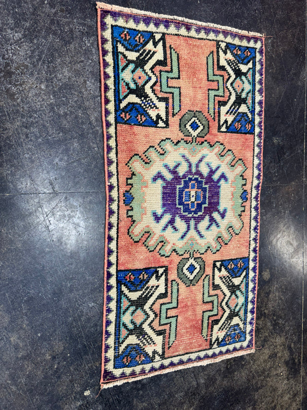 Turkish Yastik Rug 1'7" x 3' #24093
