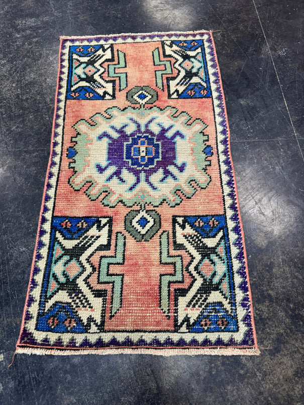 Turkish Yastik Rug 1'7" x 3' #24093