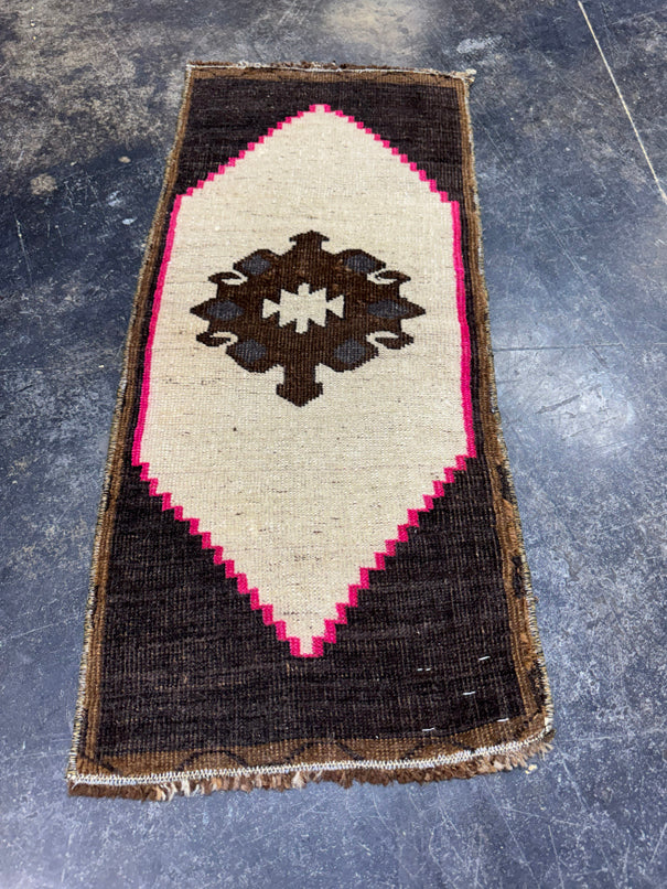 Turkish Yastik Rug 1'3" x 2'11" #24096