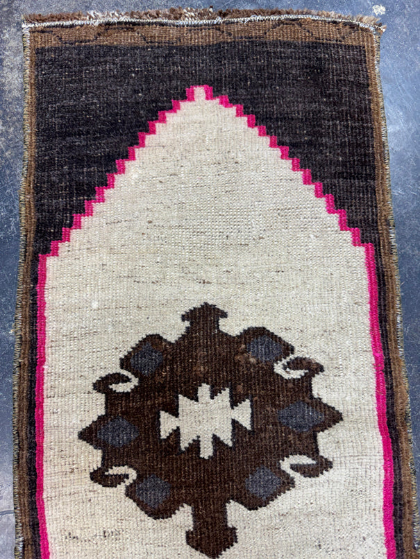 Turkish Yastik Rug 1'3" x 2'11" #24096