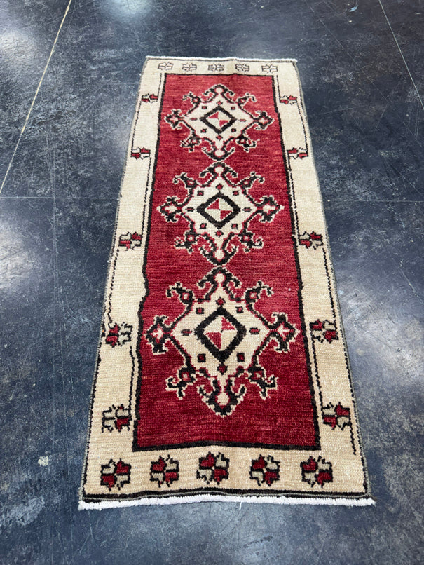 Turkish Yastik Rug 1'4" x 3'4" #23899