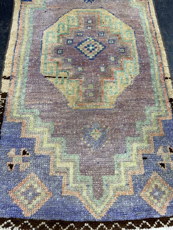 Turkish Yastik Rug 1'8" x 3'2" #23900