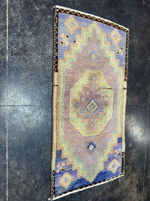 Turkish Yastik Rug 1'8" x 3'2" #23900