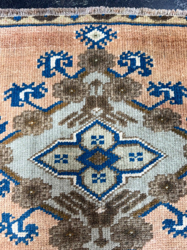 Turkish Yastik Rug 2'1" x 1'7" #23905