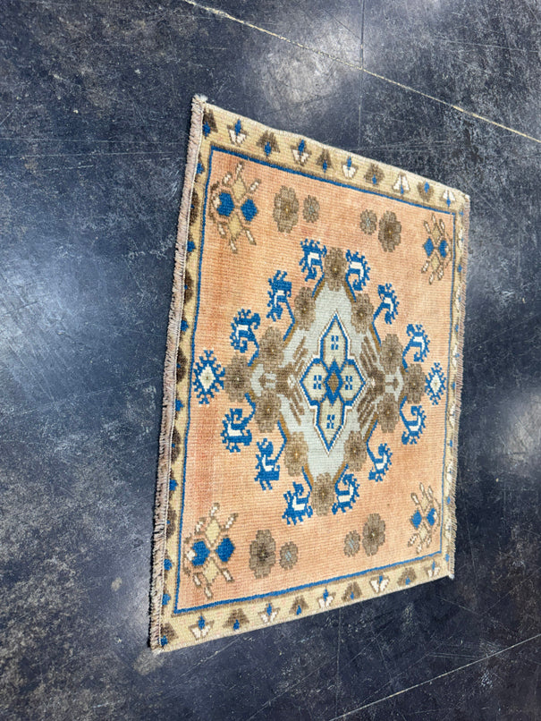 Turkish Yastik Rug 2'1" x 1'7" #23905