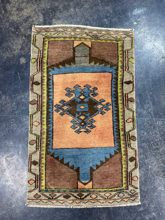 Turkish Yastik Rug 1'8" x 2'9" #23904