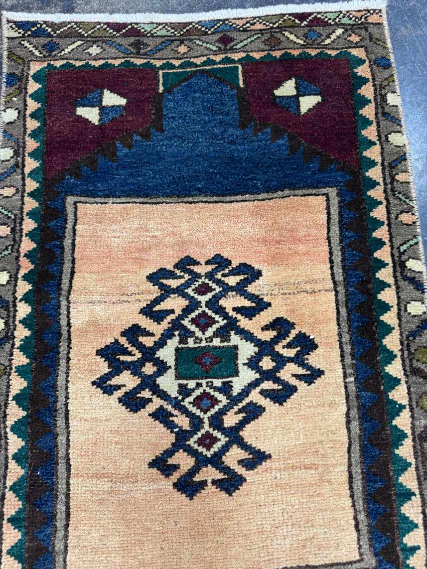 Turkish Yastik Rug 1'6" x 2'10" #23903