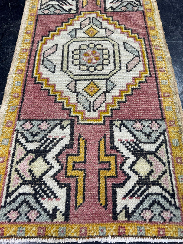 Turkish Yastik Rug 1'7" x 3' #24150