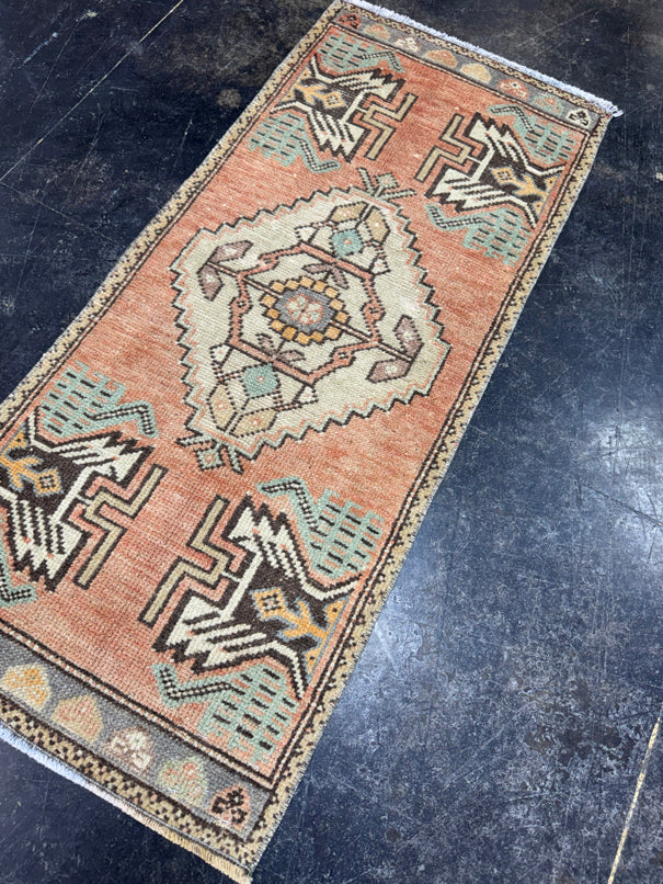 Turkish Yastik Rug 1'6" x 3'5" #24148