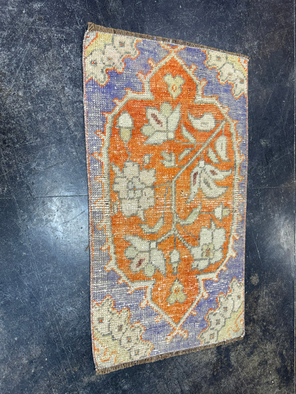 Turkish Yastik Rug 1'6" x 2'8" #24144