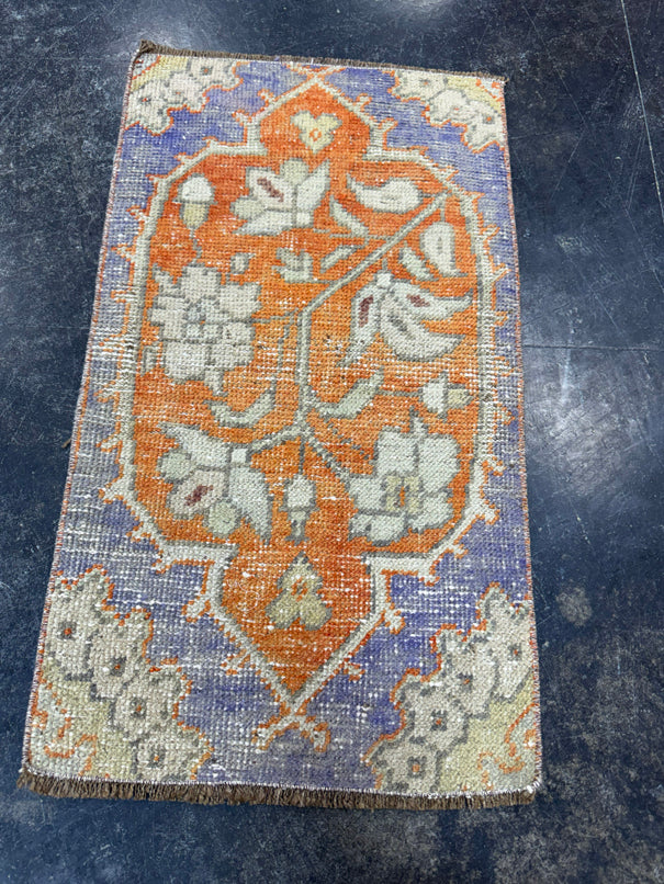 Turkish Yastik Rug 1'6" x 2'8" #24144