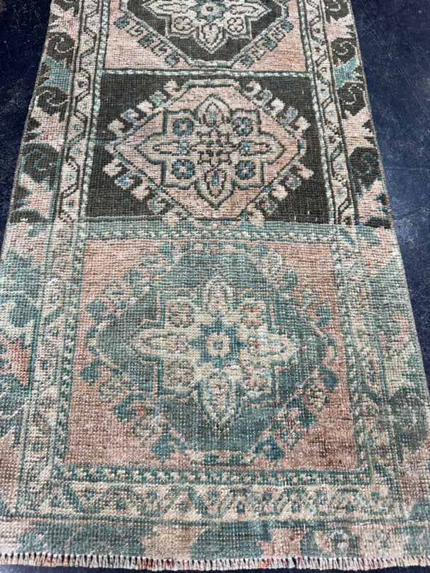Turkish Yastik Rug 1'6" x 3'1" #24145