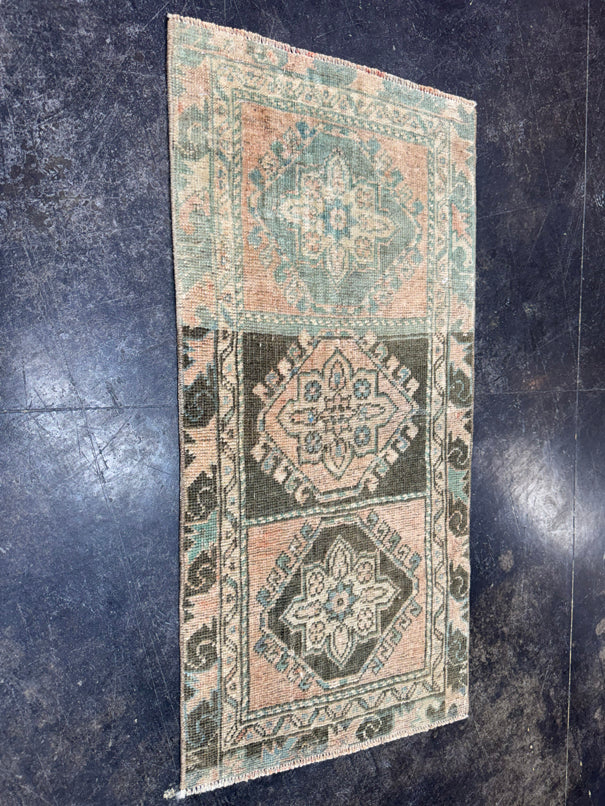 Turkish Yastik Rug 1'6" x 3'1" #24145