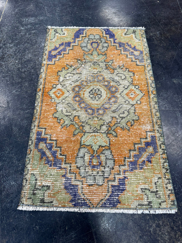 Turkish Yastik Rug 1'6" x 2'7" #24147